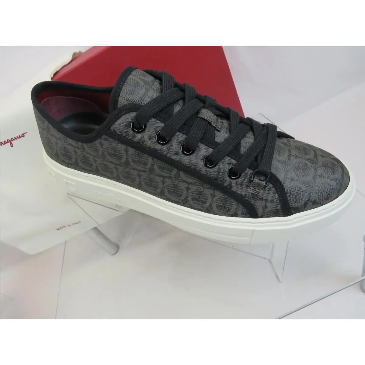 Salvatore Ferragamo shoes - Gray (UPC: 8057453118822) 1