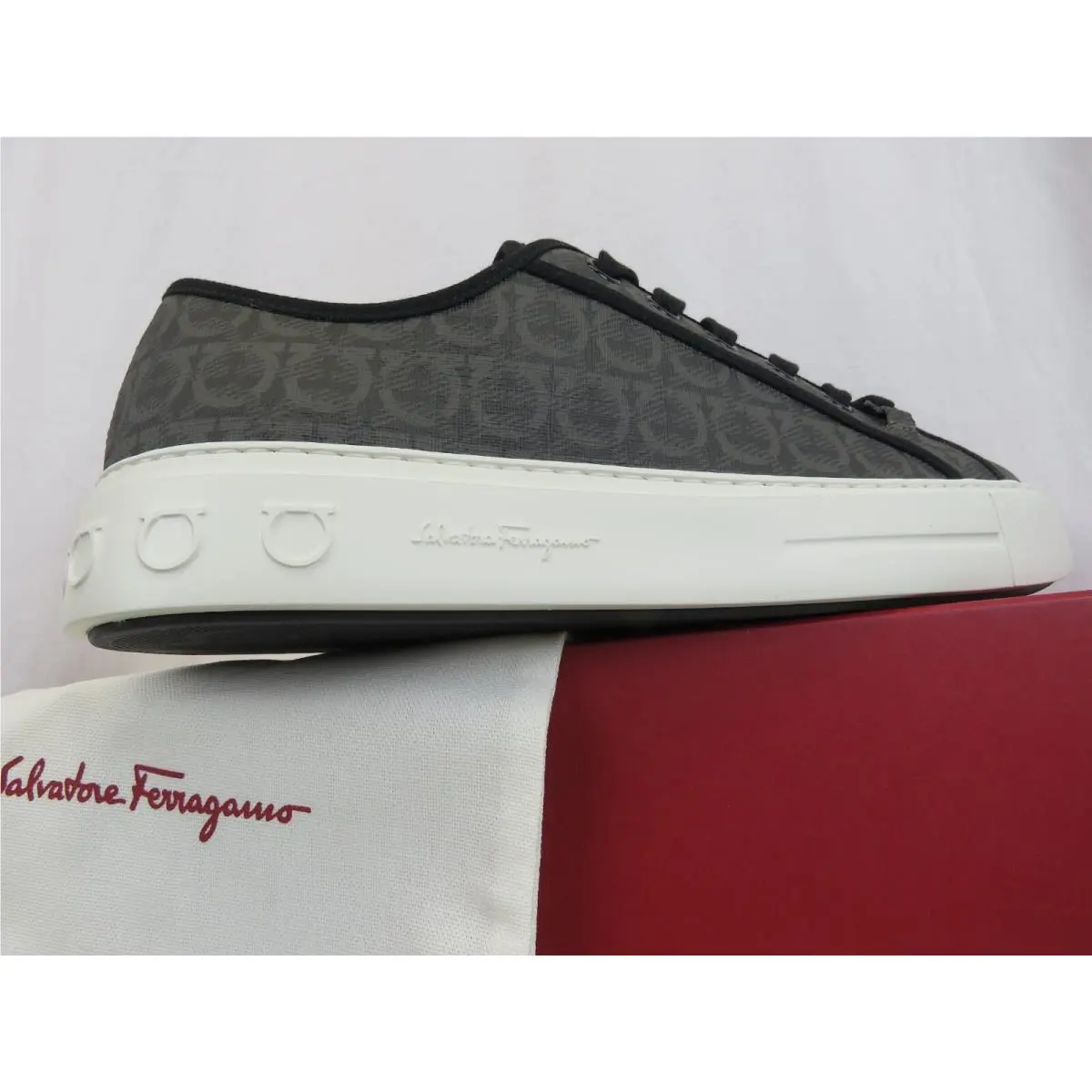 Salvatore Ferragamo shoes - Gray (UPC: 8057453118822) 3