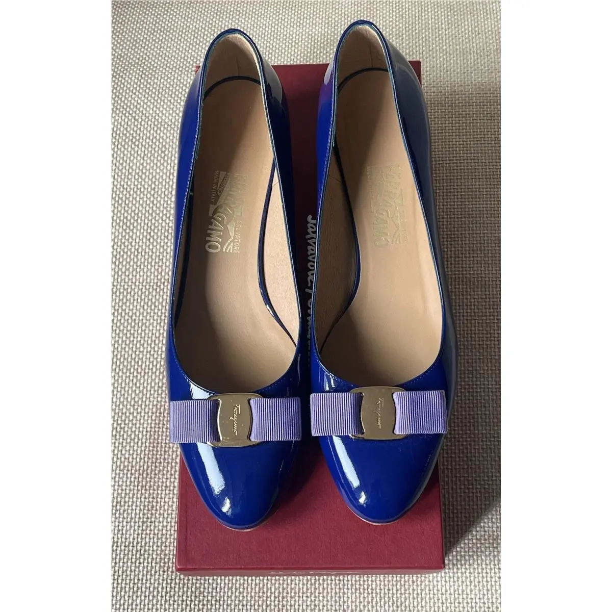 Salvatore Ferragamo Royal Blue Vara Bow Pumps Heels Shoes 9 B