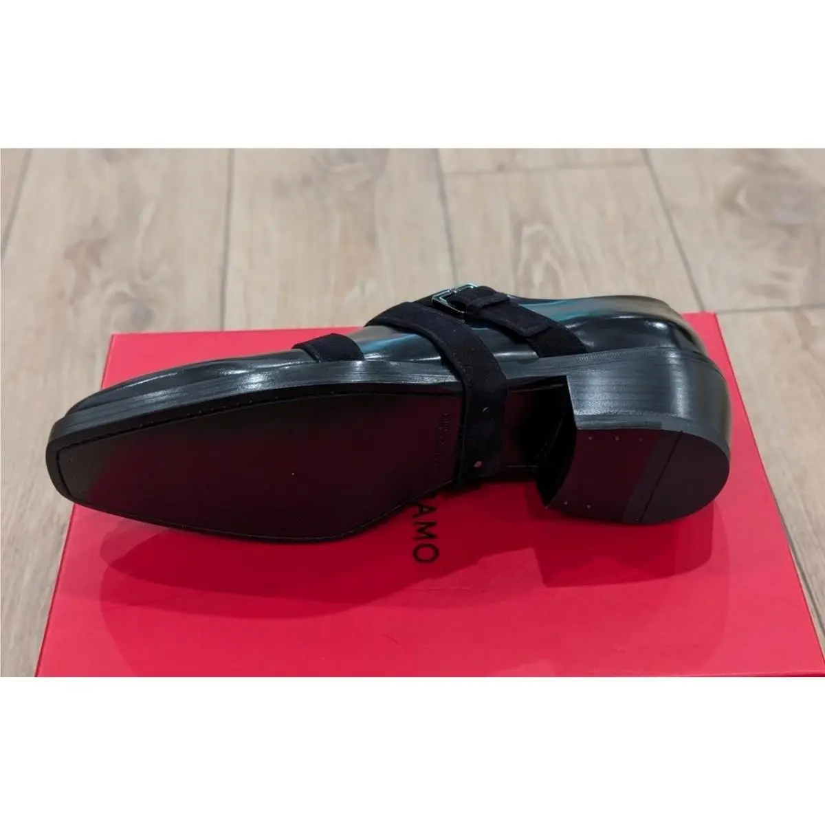 Salvatore Ferragamo shoes - Black (UPC: 8056283205016) 6