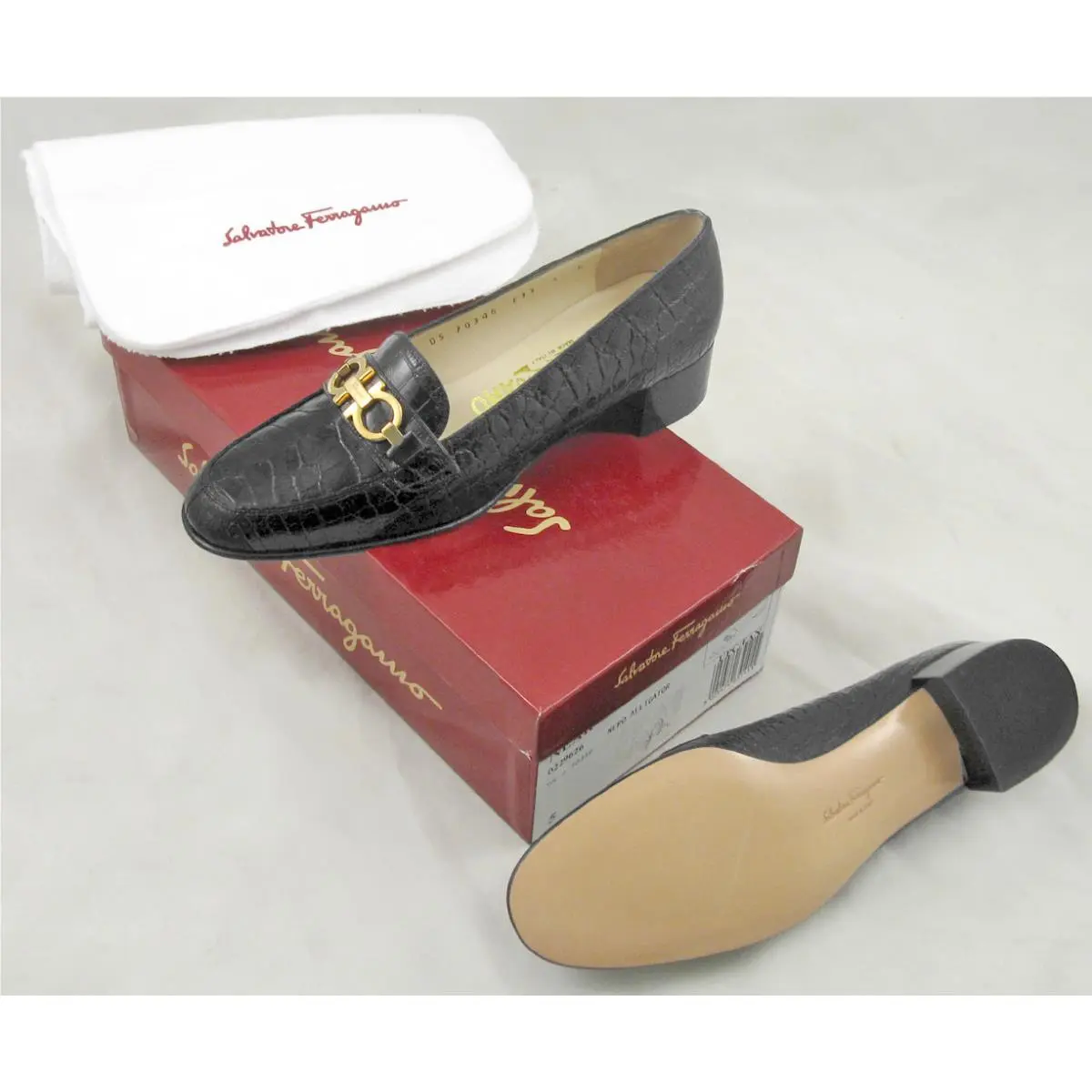 Salvatore Ferragamo Alligator Shoes 5 C Black with Gold Horsebit Hardware