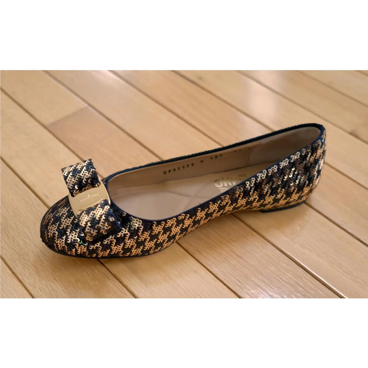Salvatore Ferragamo shoes - Gold & Black 9