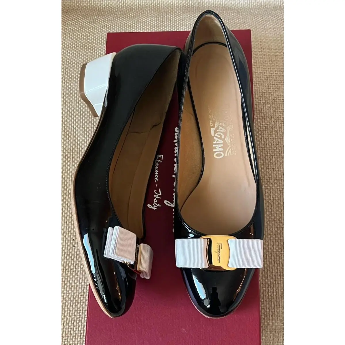 Salvatore Ferragamo shoes - Salvatore Ferragamo Vara - Vara - Black 0