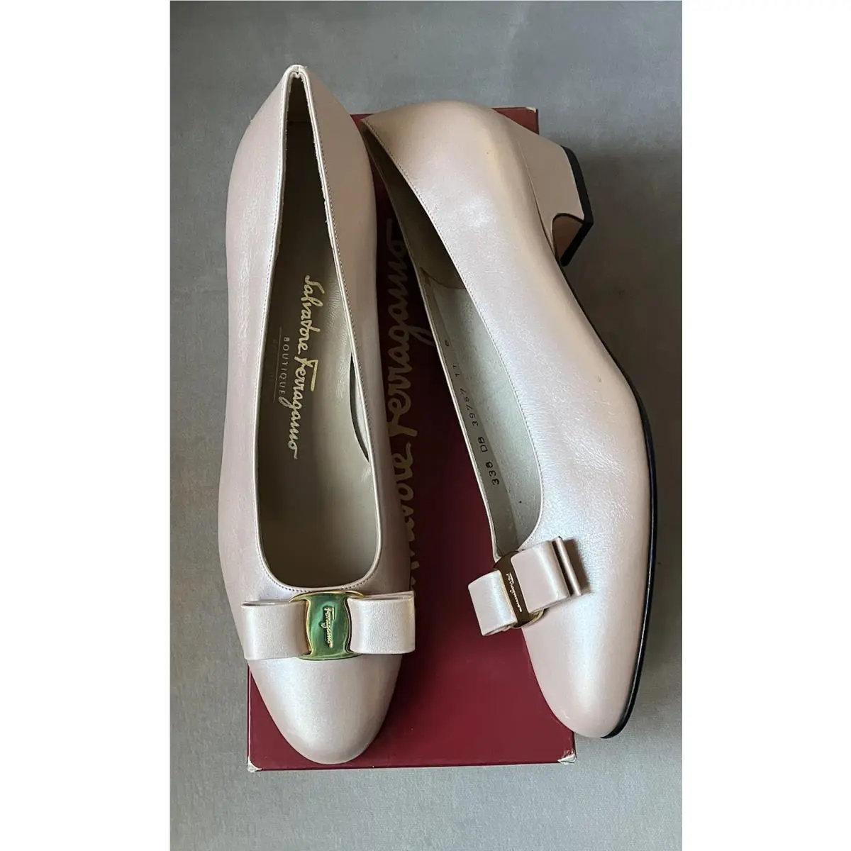 Salvatore Ferragamo shoes - Salvatore Ferragamo Vara - Vara - Pink 0