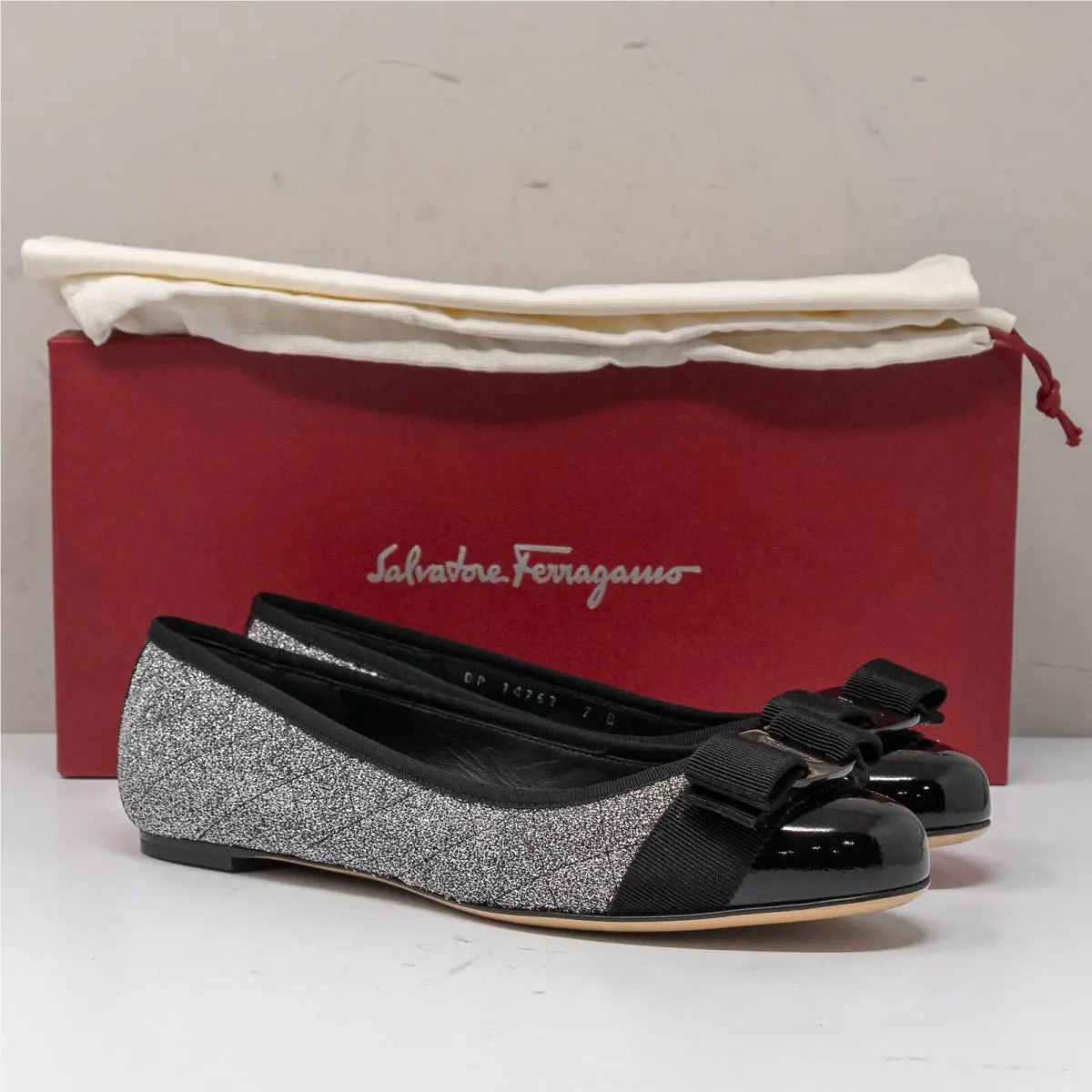 Salvatore Ferragamo Varina Silver Glitter Flat Flats Size 7 B