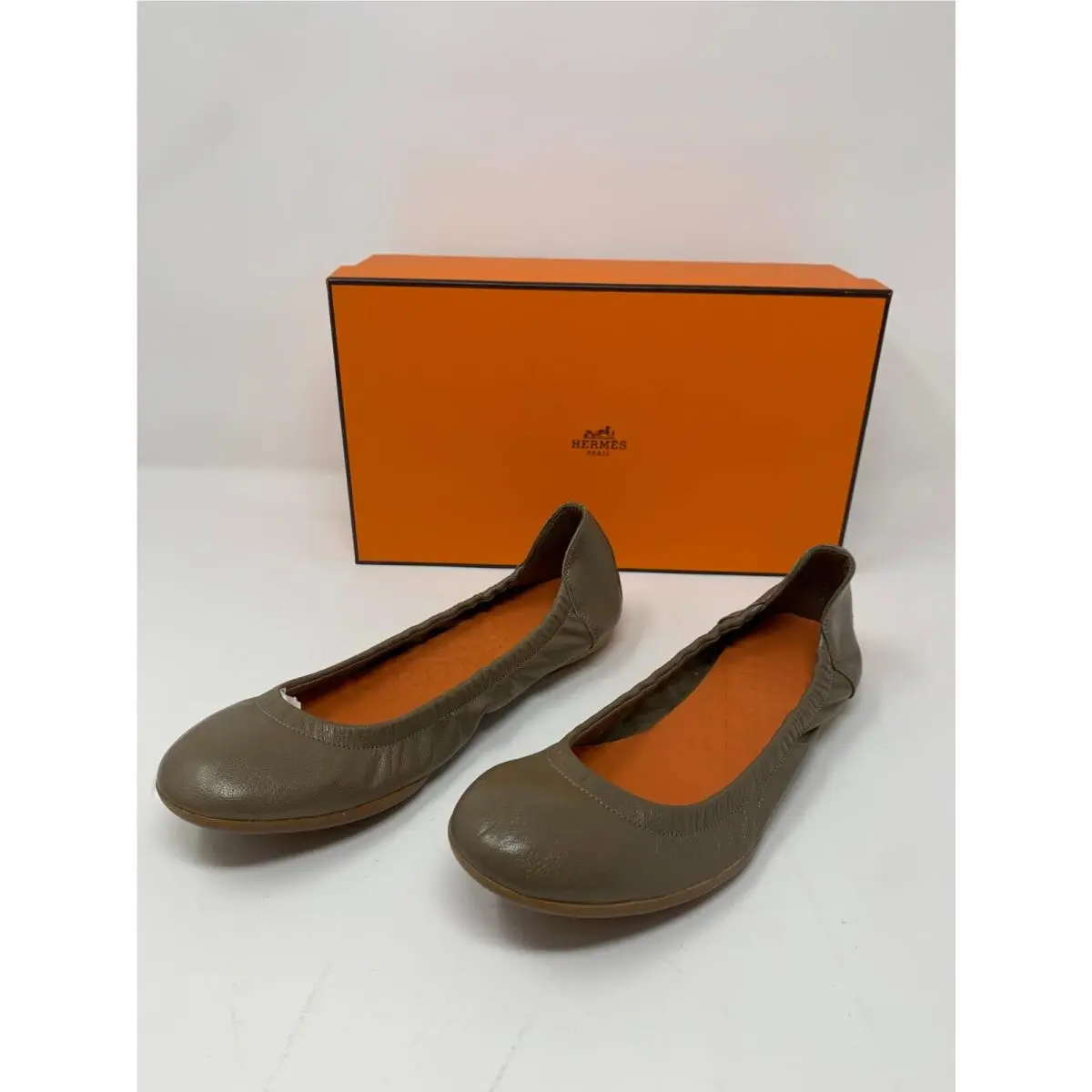 Hermes Women`s Shoes - Ballerine Carina Chevre Semell - Etoupe