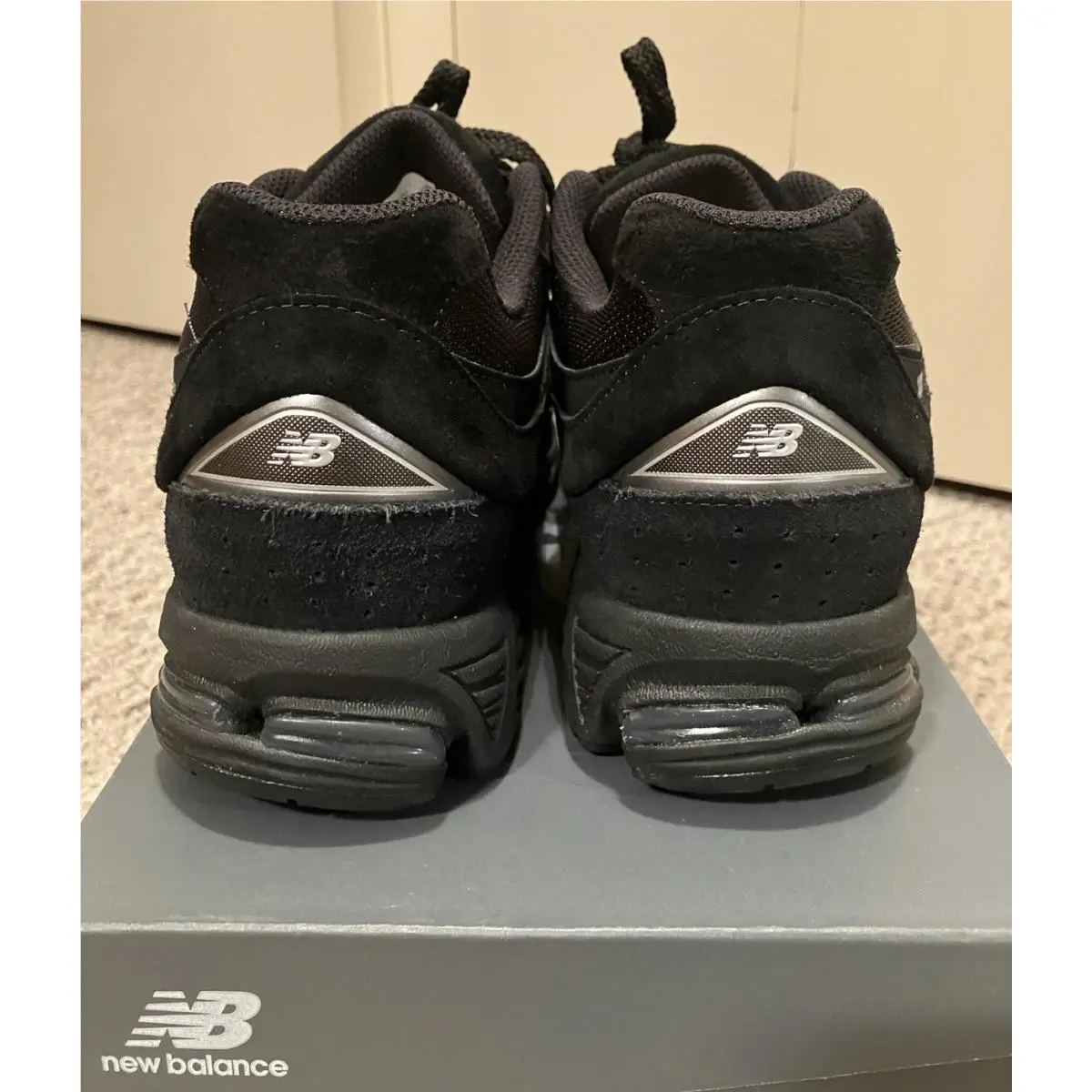 New Balance shoes - New Balance 2002 R - U200278J - Black, Manufacturer: Black/Metallic 1