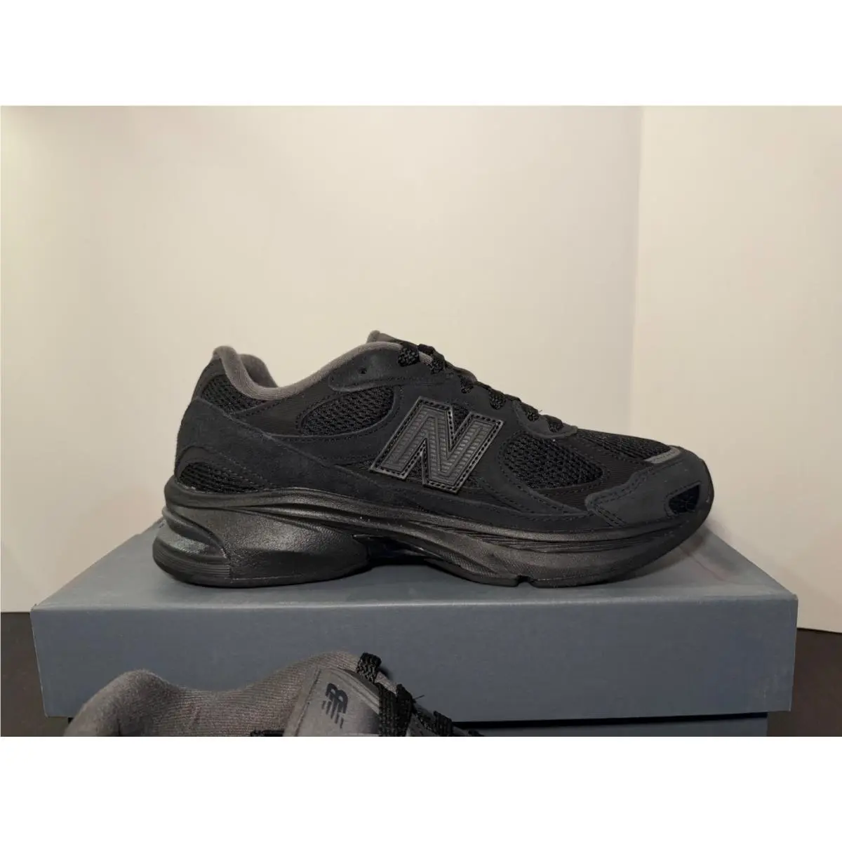 New Balance shoes - Black 1