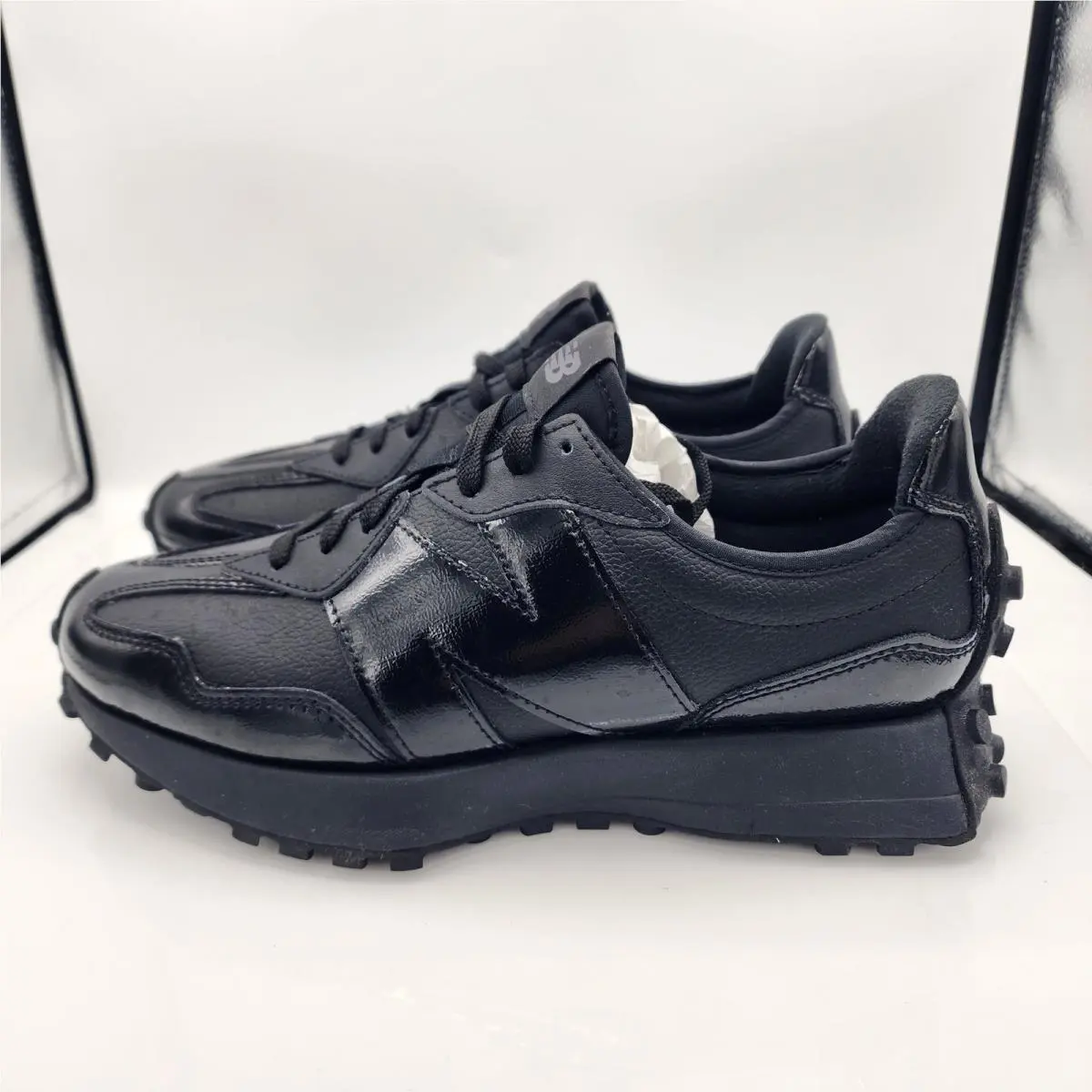 New Balance shoes - New Balance 327 - Black 2