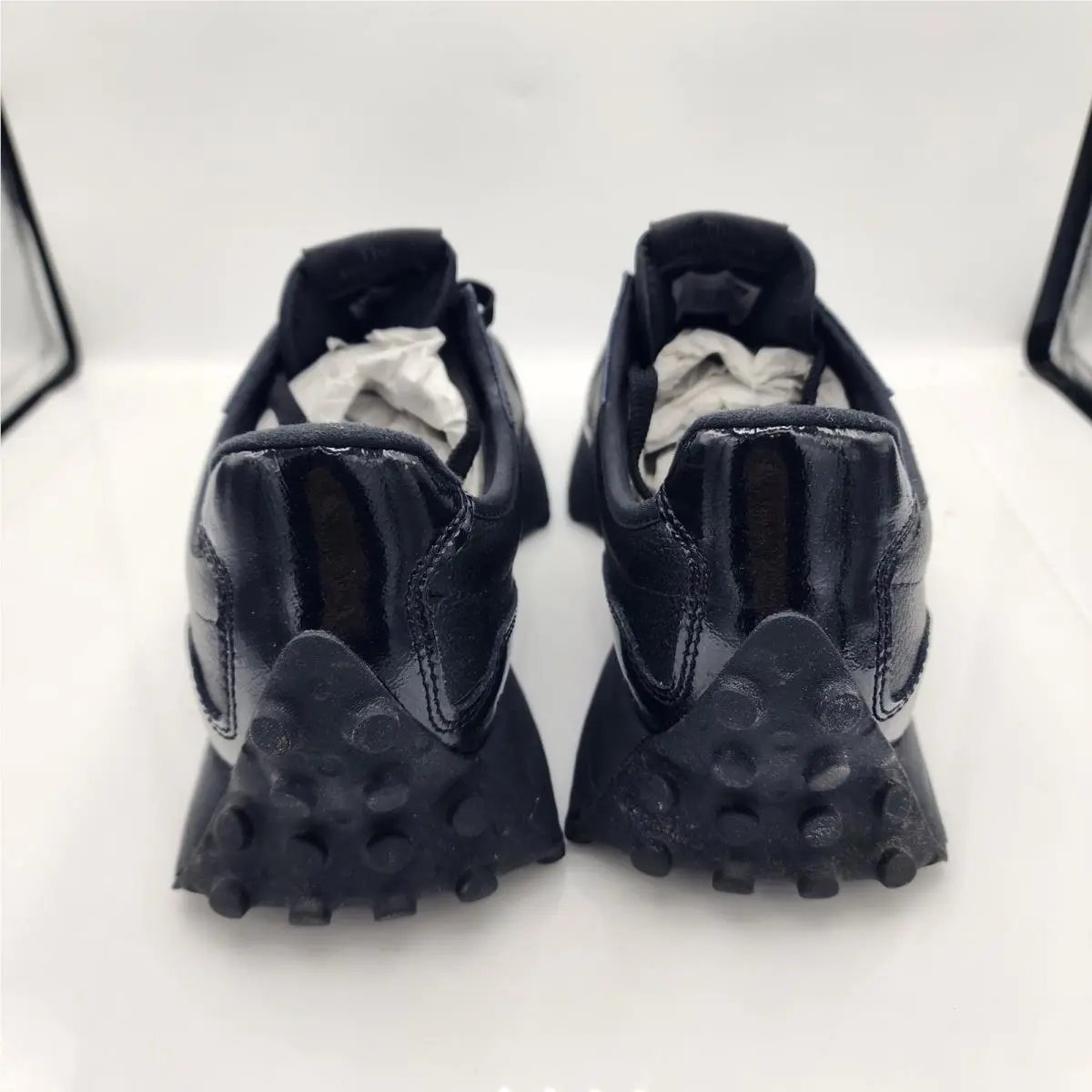 New Balance shoes - New Balance 327 - Black 5