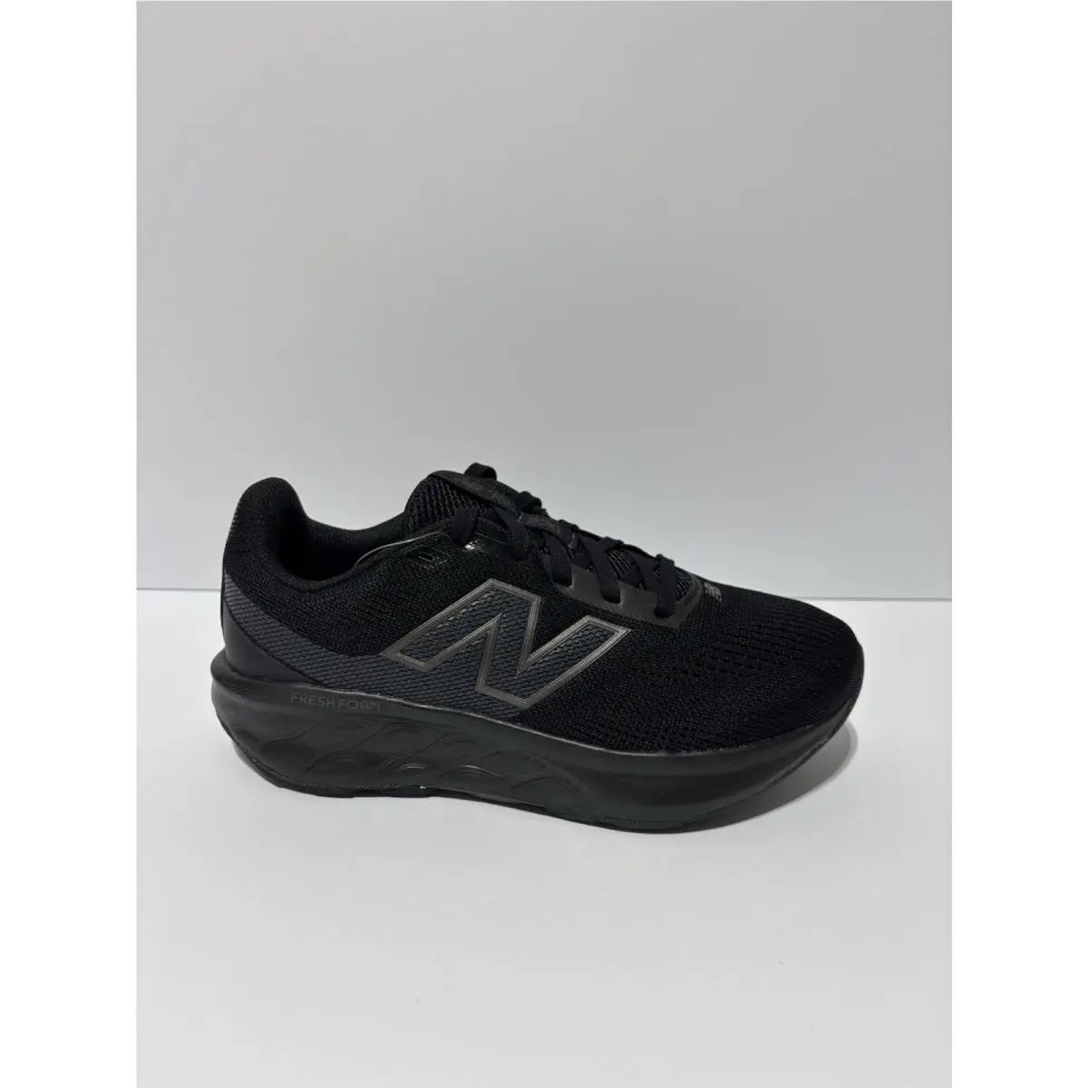 Women’s Fresh Foam 520 V9 Black Running Shoes Size 6.5 Extra Wide by New Balance