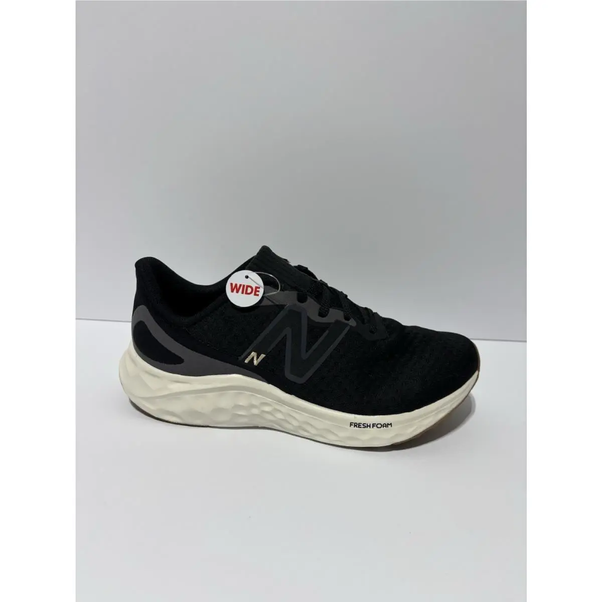 Women’s Fresh Foam Arishi V4 Black Running Shoes Size 9 Wide by New Balance