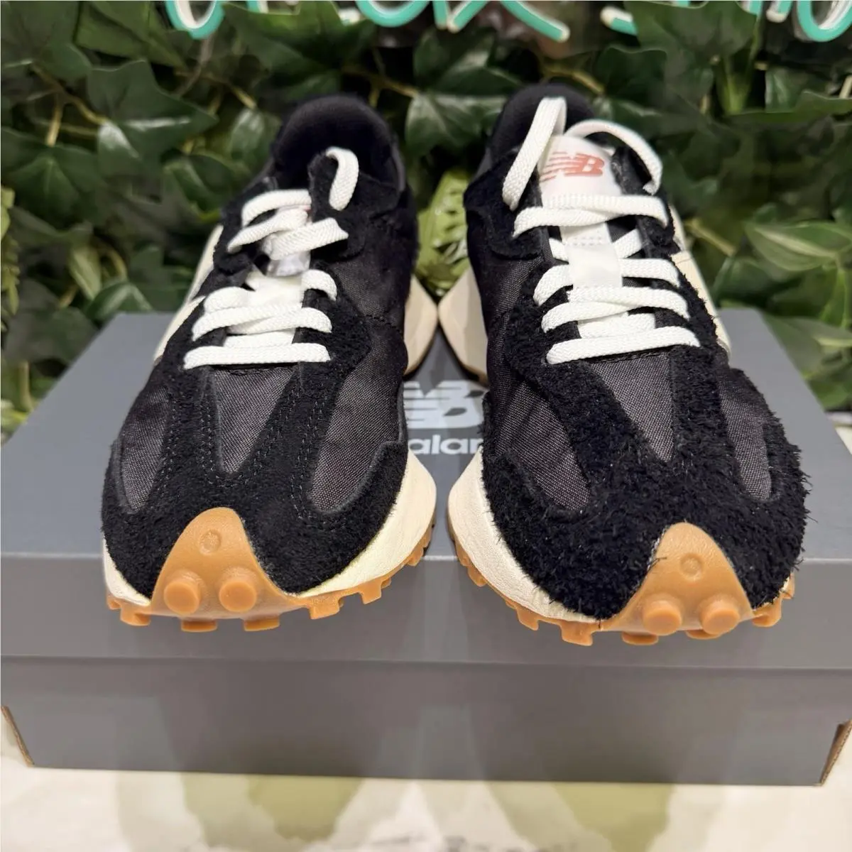 New Balance shoes - Black (UPC: 196307542265) 1