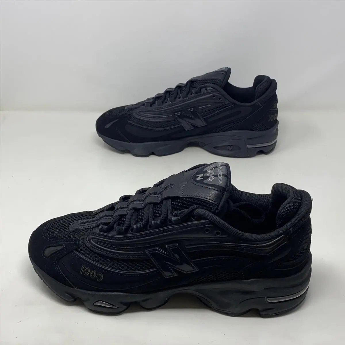 New Balance shoes - Black (UPC: 198686306582) 0