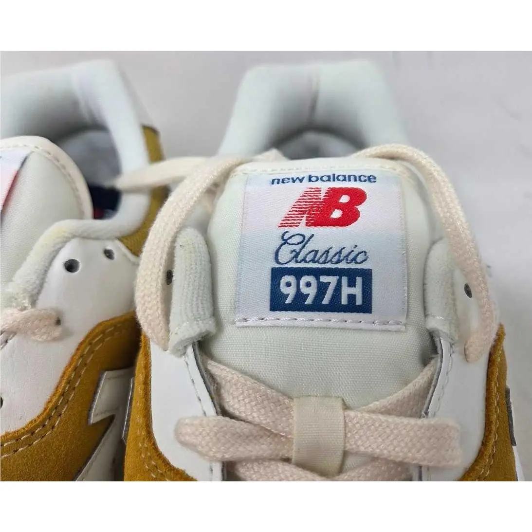 New Balance shoes - New Balance 997H - Yellow 5