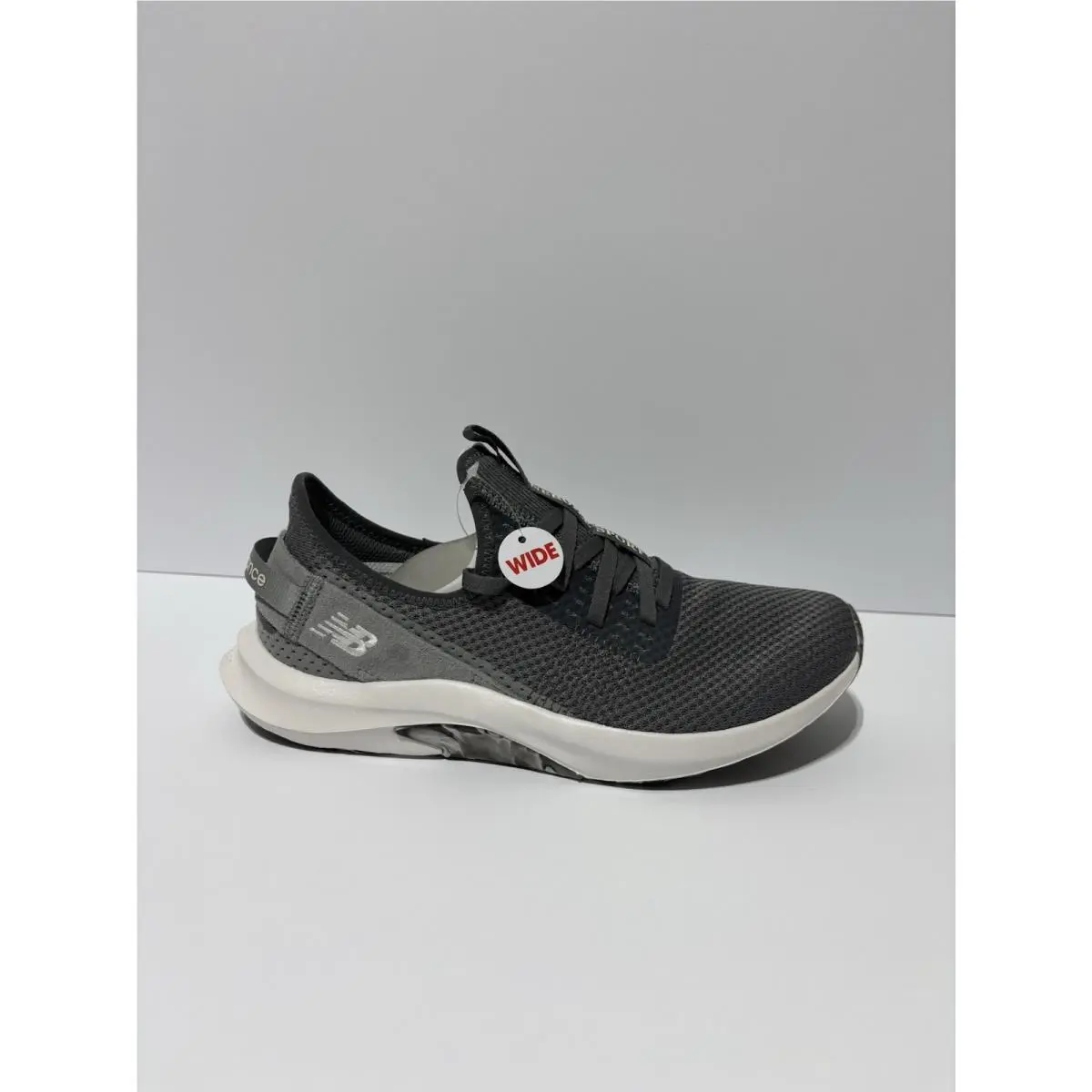 Women’s Dynasoft Nergize Sport V2 Gray Running Shoes Size 8.5 Wide by New Balance