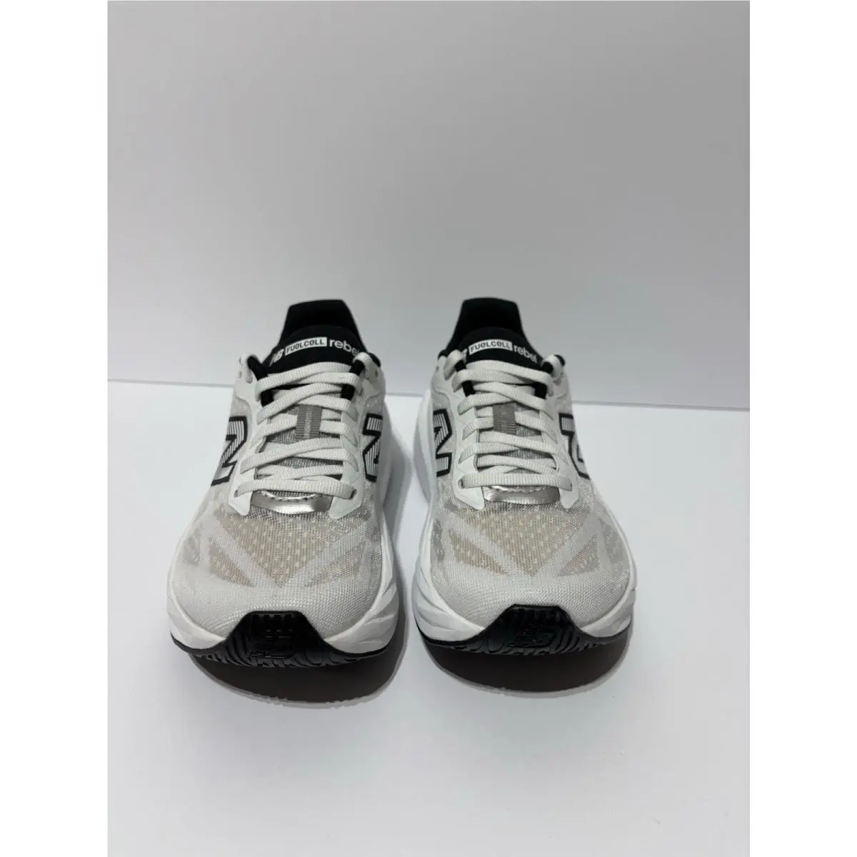 New Balance shoes - New Balance FuelCell Rebel - FuelCell Rebel - White 1