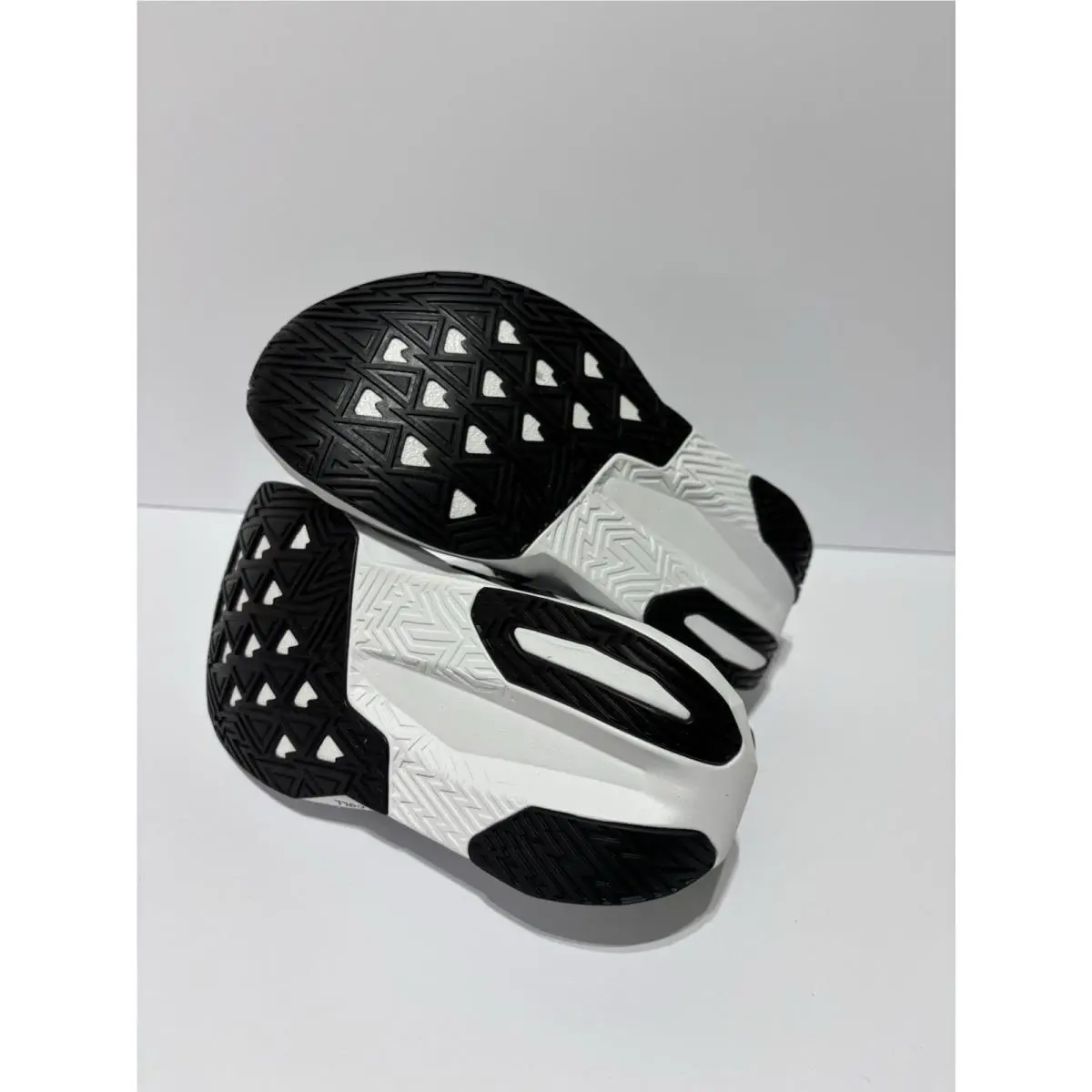 New Balance shoes - New Balance FuelCell Rebel - FuelCell Rebel - White 4