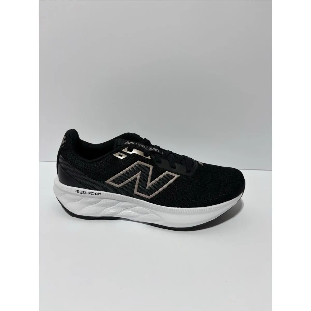 Women’s Fresh Foam 520 V9 Black Running Shoes Size 8.5 M by New Balance