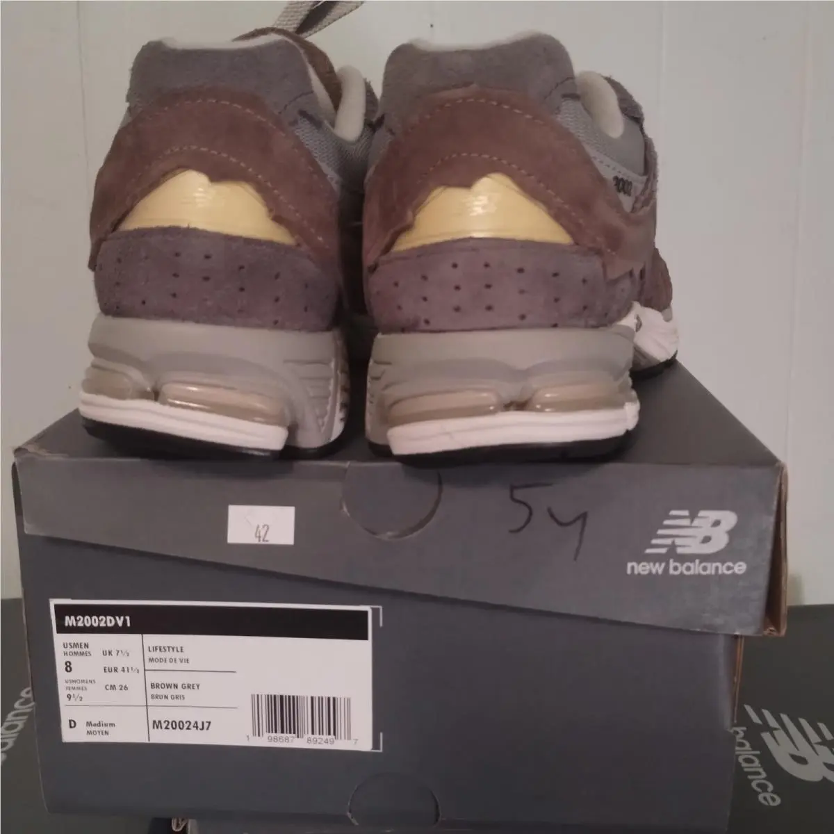 New Balance shoes - New Balance 2002R - Brown 3