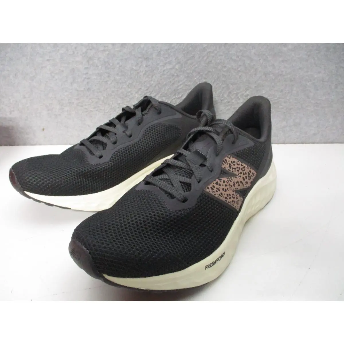 New Balance shoes - New Balance Fresh Foam Arishi v4 - Black 1