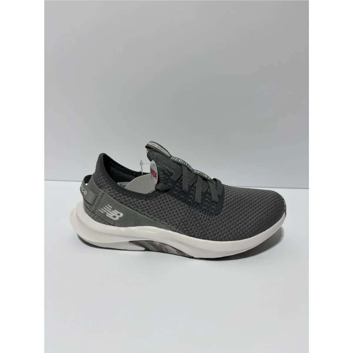 Women’s Dynasoft Nergize Sport V2 Grey Training Shoes Size 6 Wide by New Balance