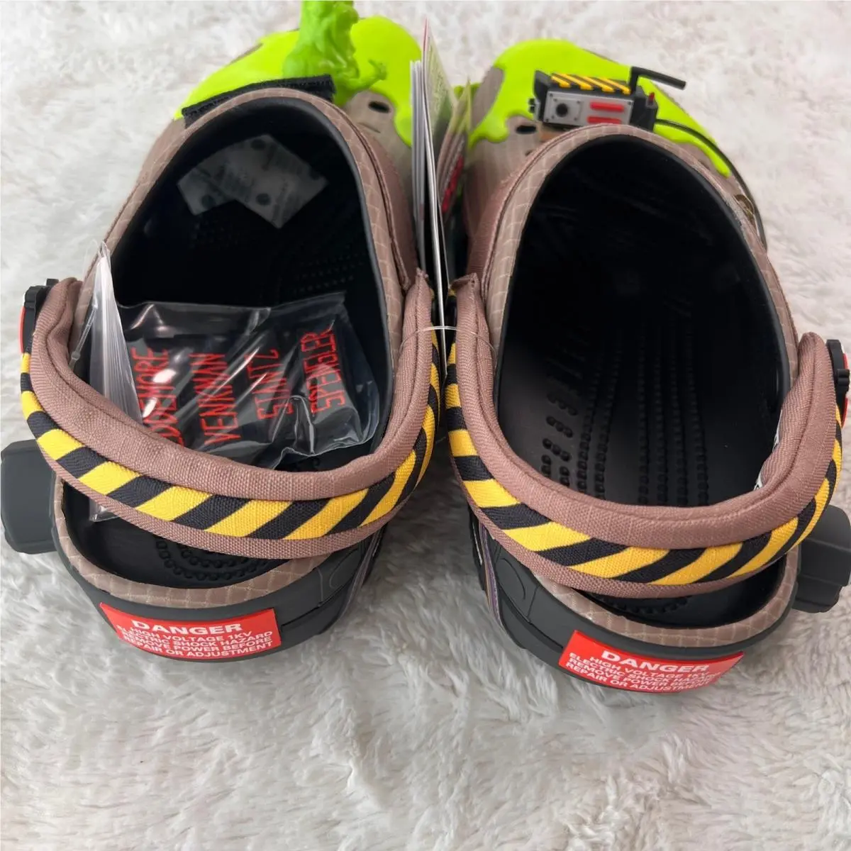 Crocs shoes - Ghostbusters Ecto-1 Classic Clog - Ghostbusters Classic Clog - Tan 5