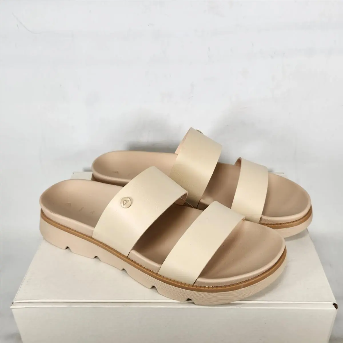 Reef shoes - Ivory 0