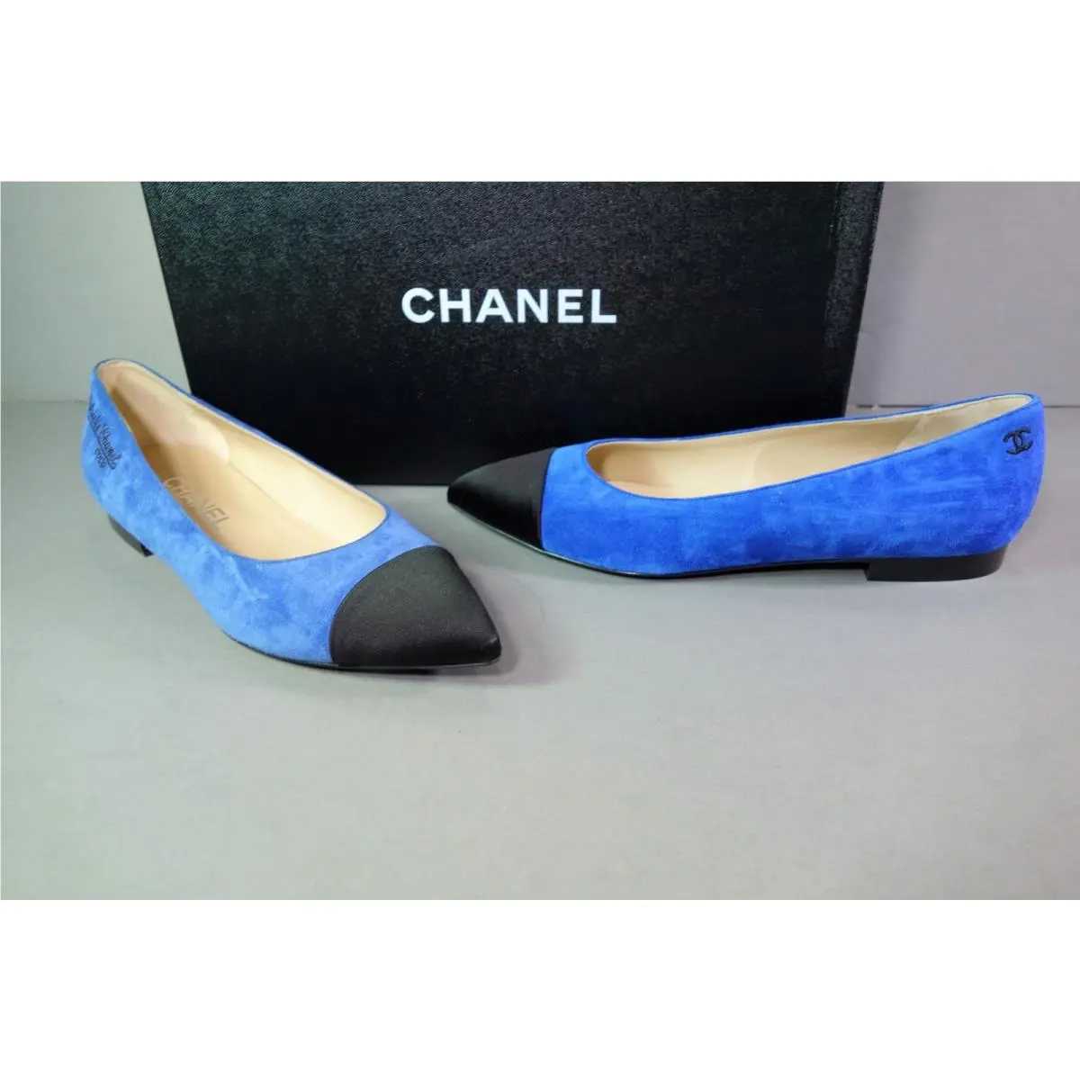 Chanel shoes - Ballet Flats - Ballet Flats - Blue, s: Royal Blue Suede and Black Satin (UPC: 3572640021563) 0