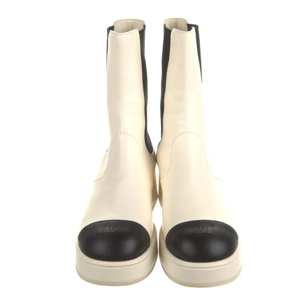 Chanel shoes - CHANEL 2022 Interlocking - Interlocking - White (off white) and Black 2