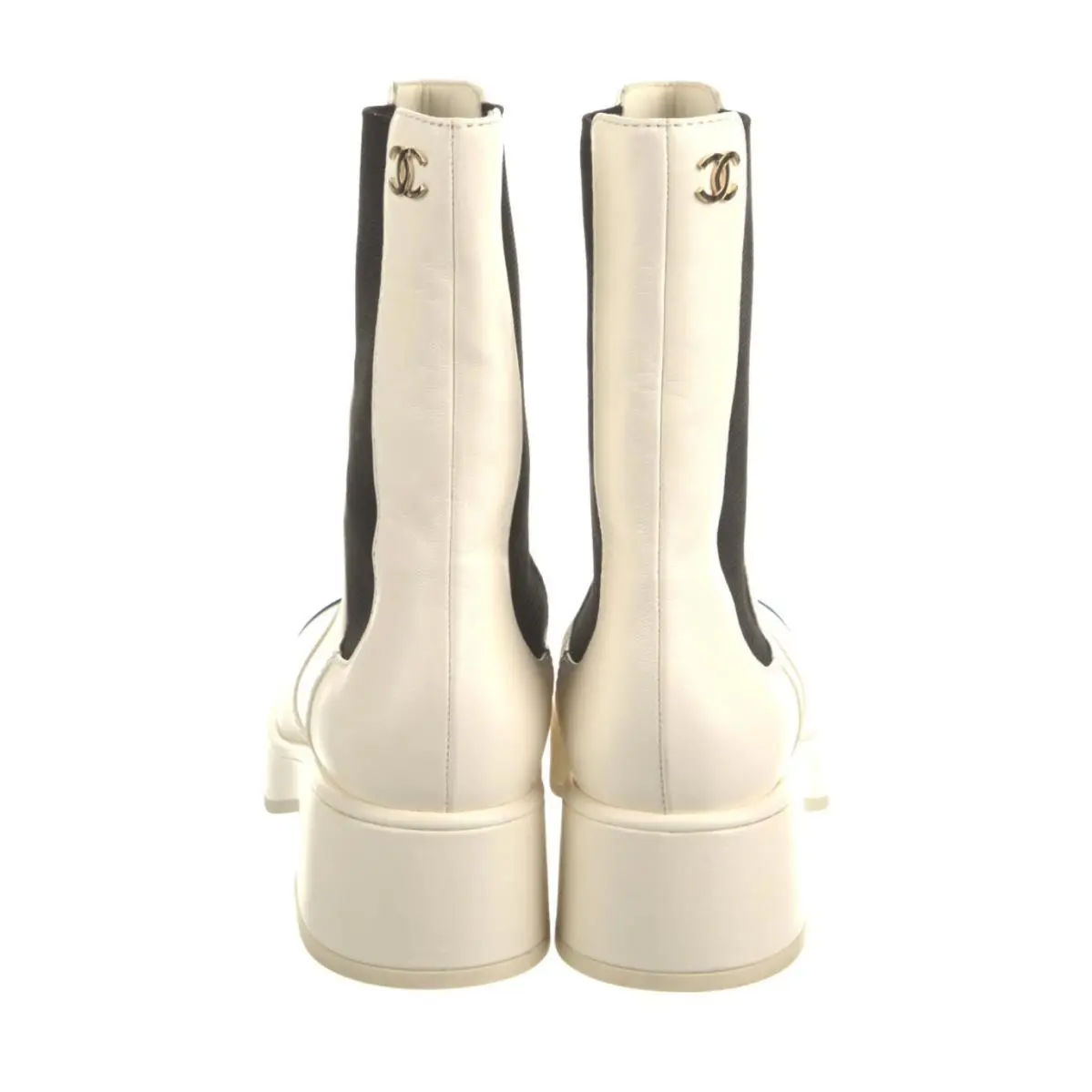 Chanel shoes - CHANEL 2022 Interlocking - Interlocking - White (off white) and Black 3