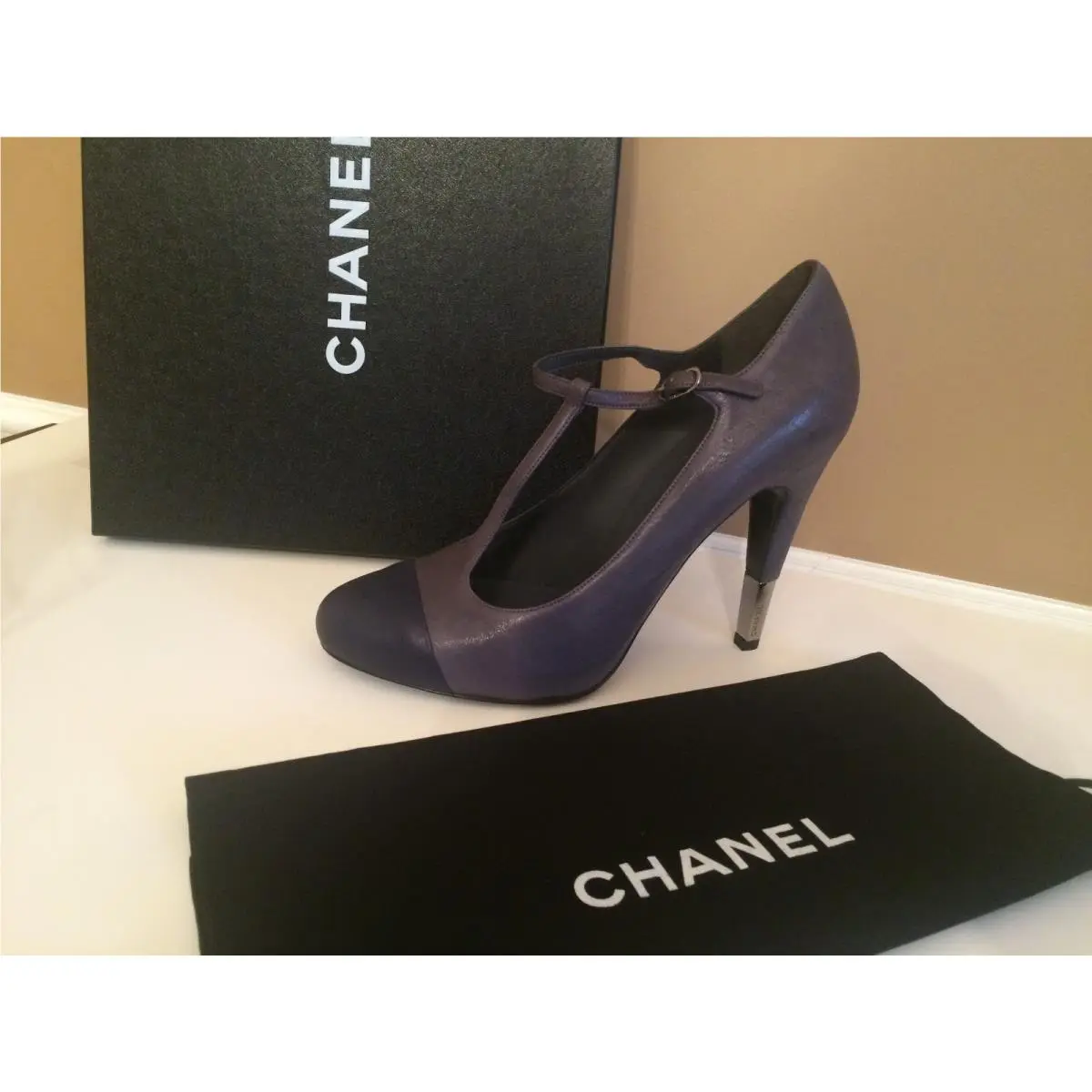 Chanel Gray Leather Cap Toe Mary Jane Tstrap Metal Heel Pumps Shoes Sz39.5