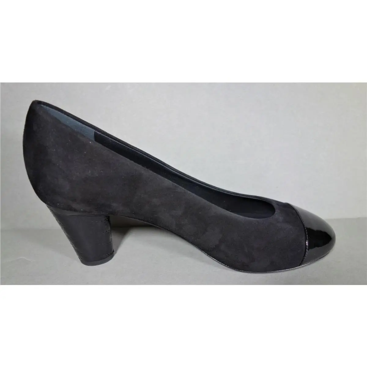 Chanel shoes - Chanel pumps - pumps - Black (UPC: 3572650650074) 3
