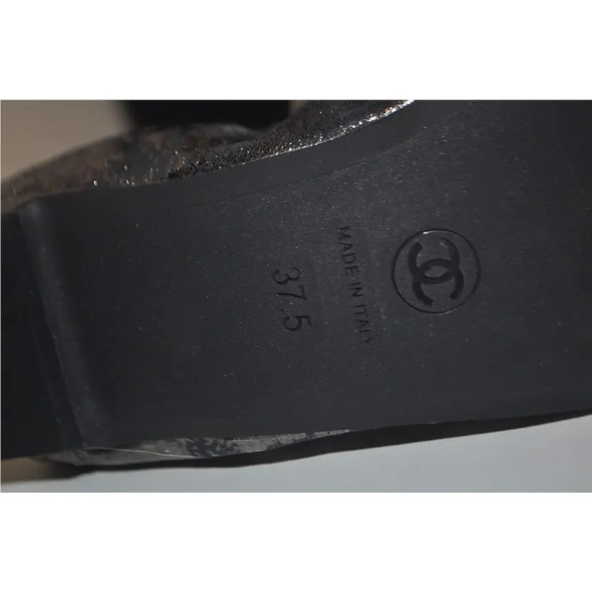 Chanel shoes - Metallic 7