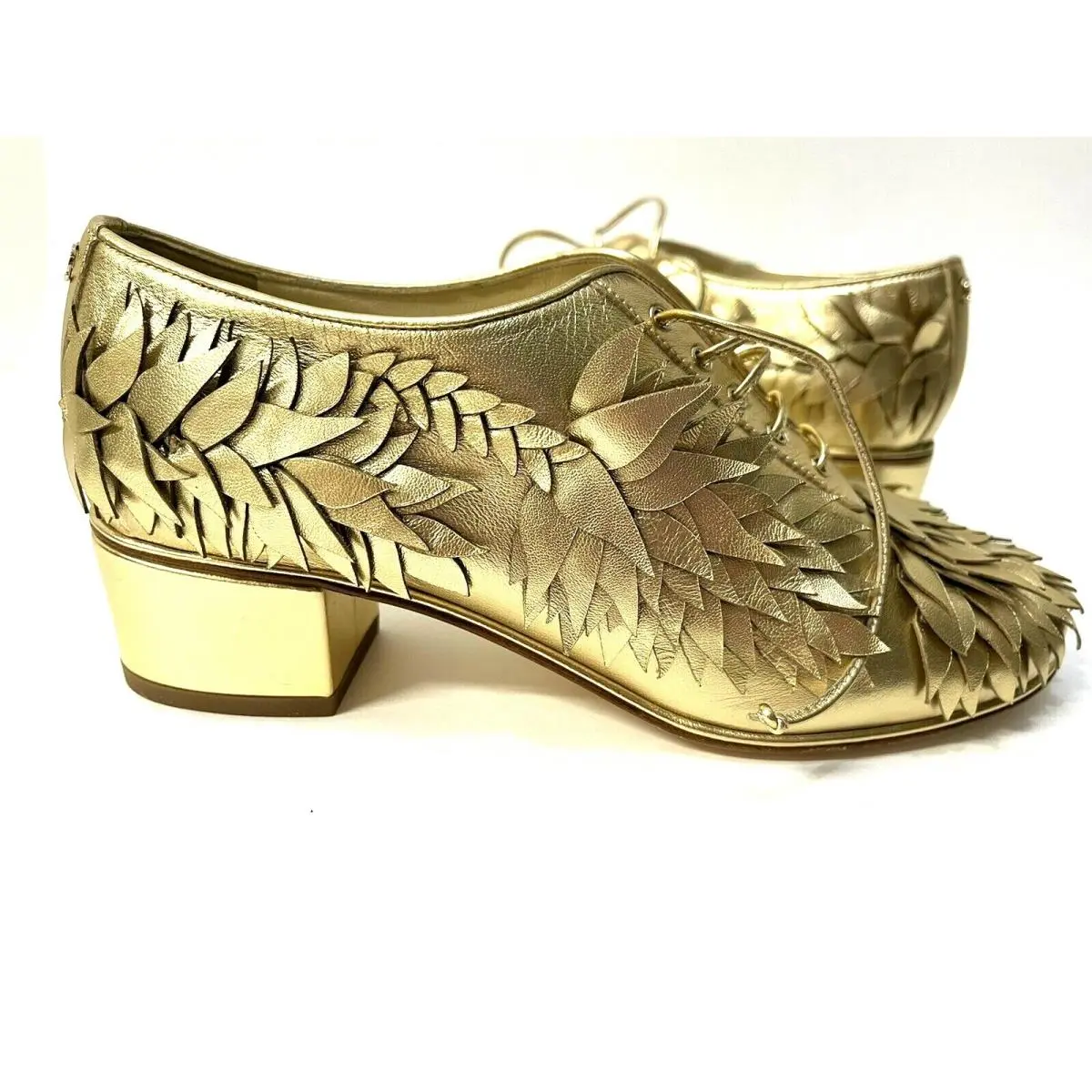 Chanel shoes - Gold 4