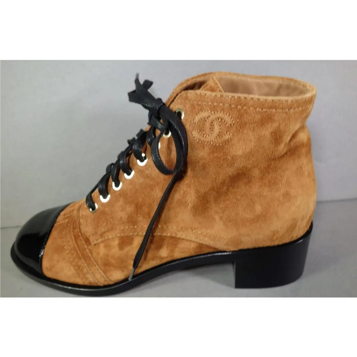 Chanel shoes - Chanel short boots - short boots - Beige, s: Caramel Beige & Black (UPC: 3572641966344) 4