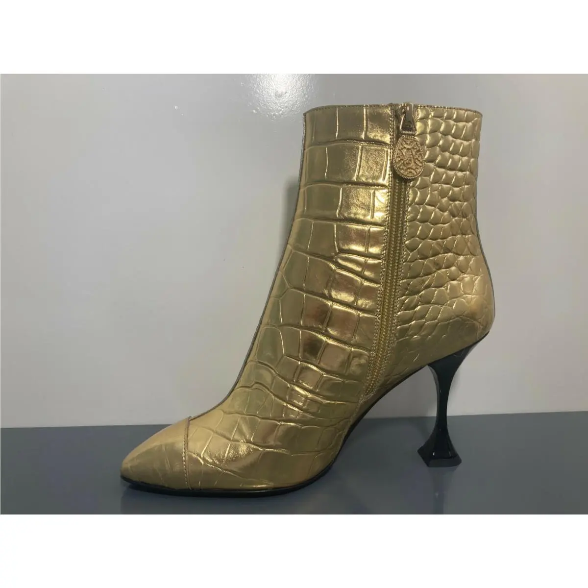 Chanel shoes - 19A - Gold (UPC: 3572651186145) 2