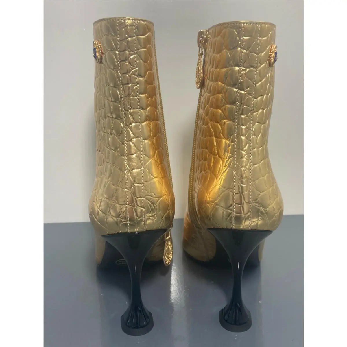 Chanel shoes - 19A - Gold (UPC: 3572651186145) 4
