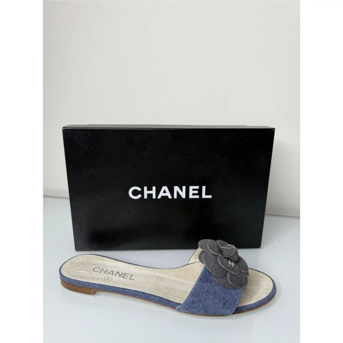 Chanel Camellia Flower CC Logo Blue Denim Slides Mules Sandals Sz 40.5 EU