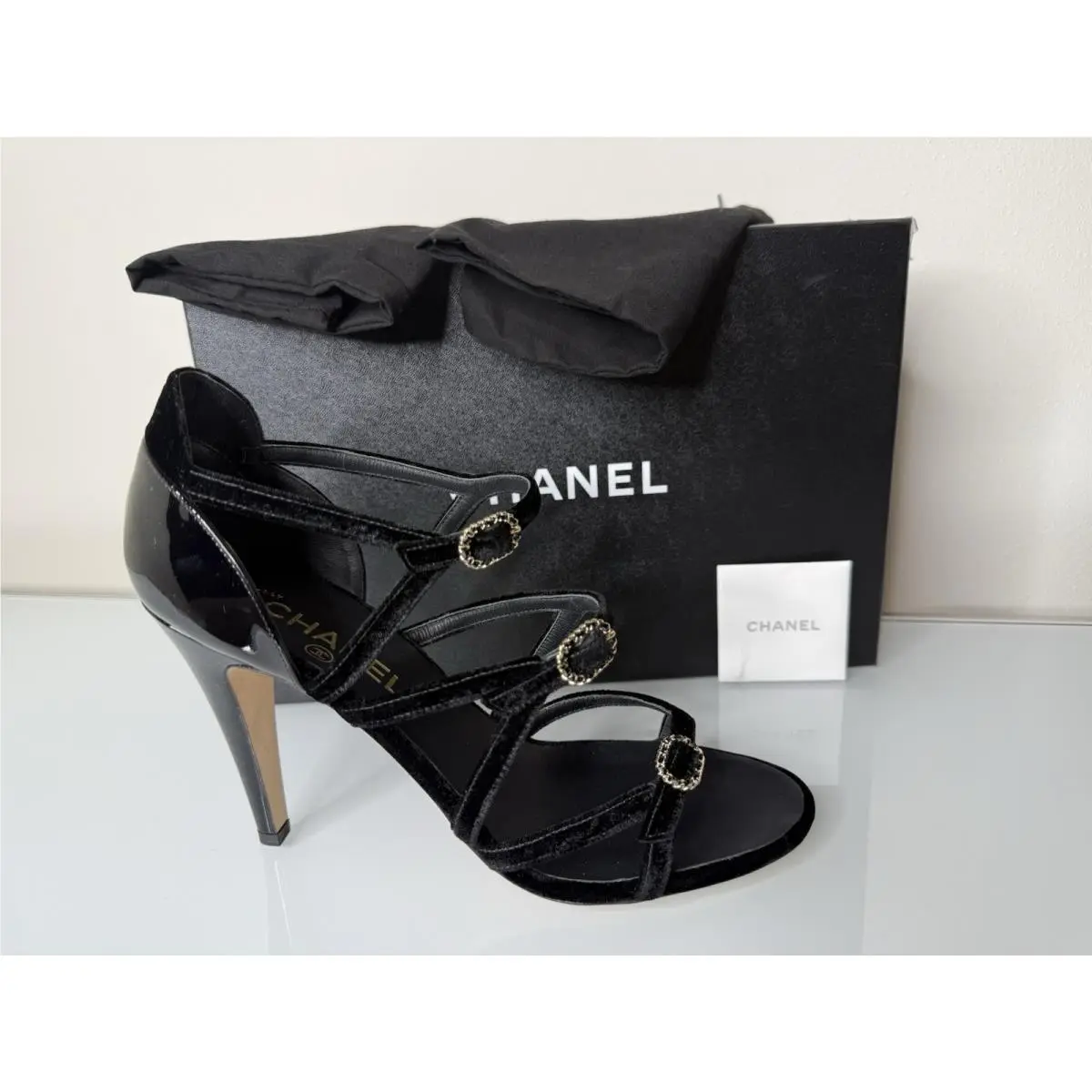 Chanel 17C Black Velvet Patent CC Strappy Buckle Sandal Heels Pump Shoe 40
