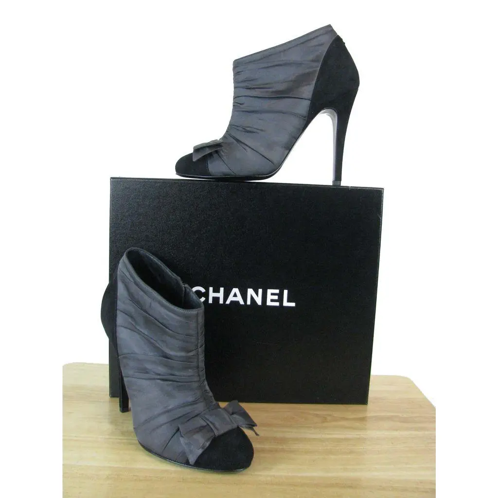 Chanel Booties Shoes Bows on Front Black Gray sz 38 $1.1K