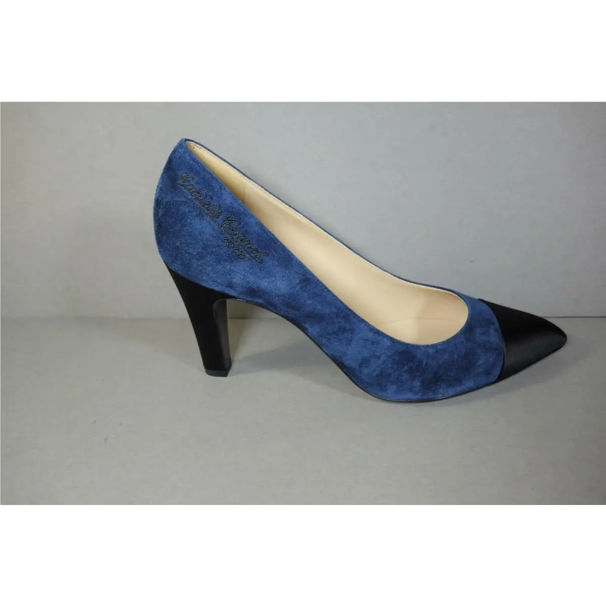 Chanel shoes - Chanel cap toe pumps Gabrielle Coco - Black & Navy Blue (UPC: 3572640012059) 5