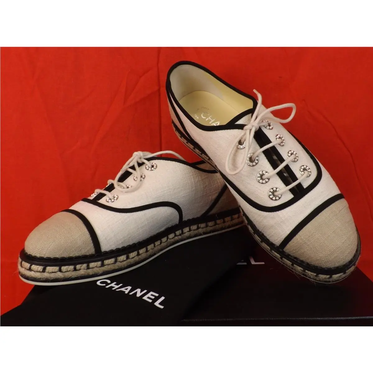 Chanel G31345 Beige Canvas Lace UP Pearls CC Espadrille Flat Oxfords 39.5