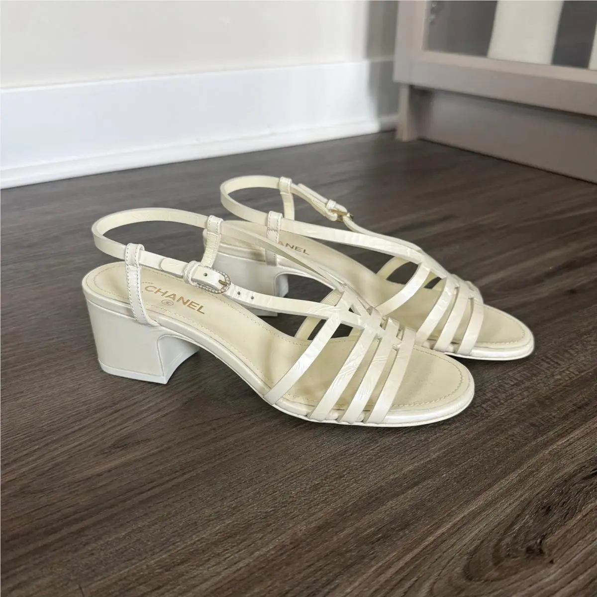 Chanel shoes - White 0