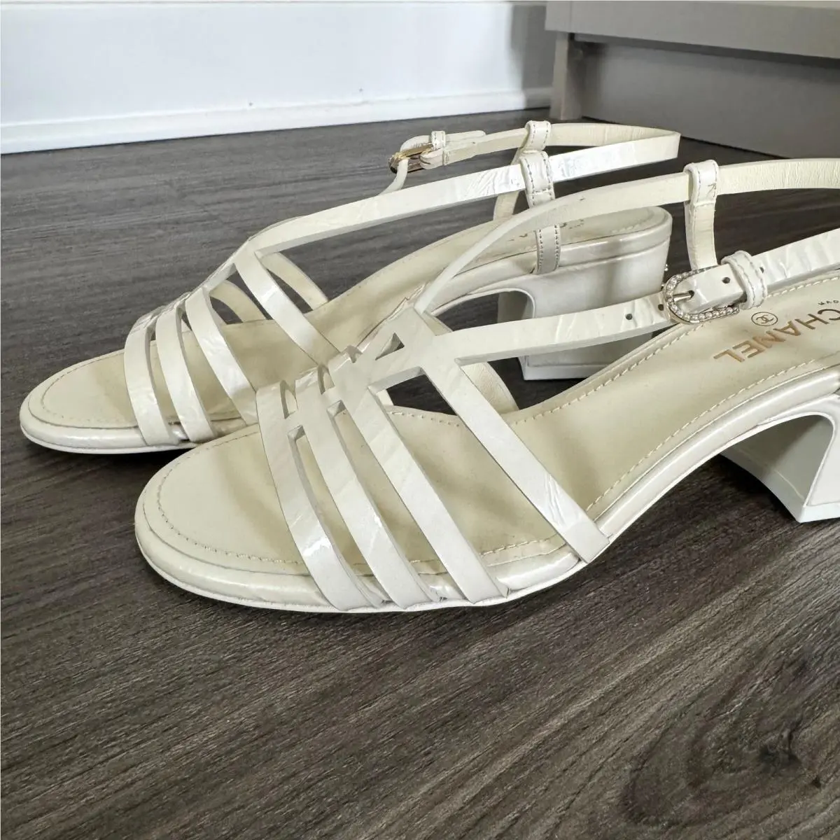 Chanel shoes - White 2