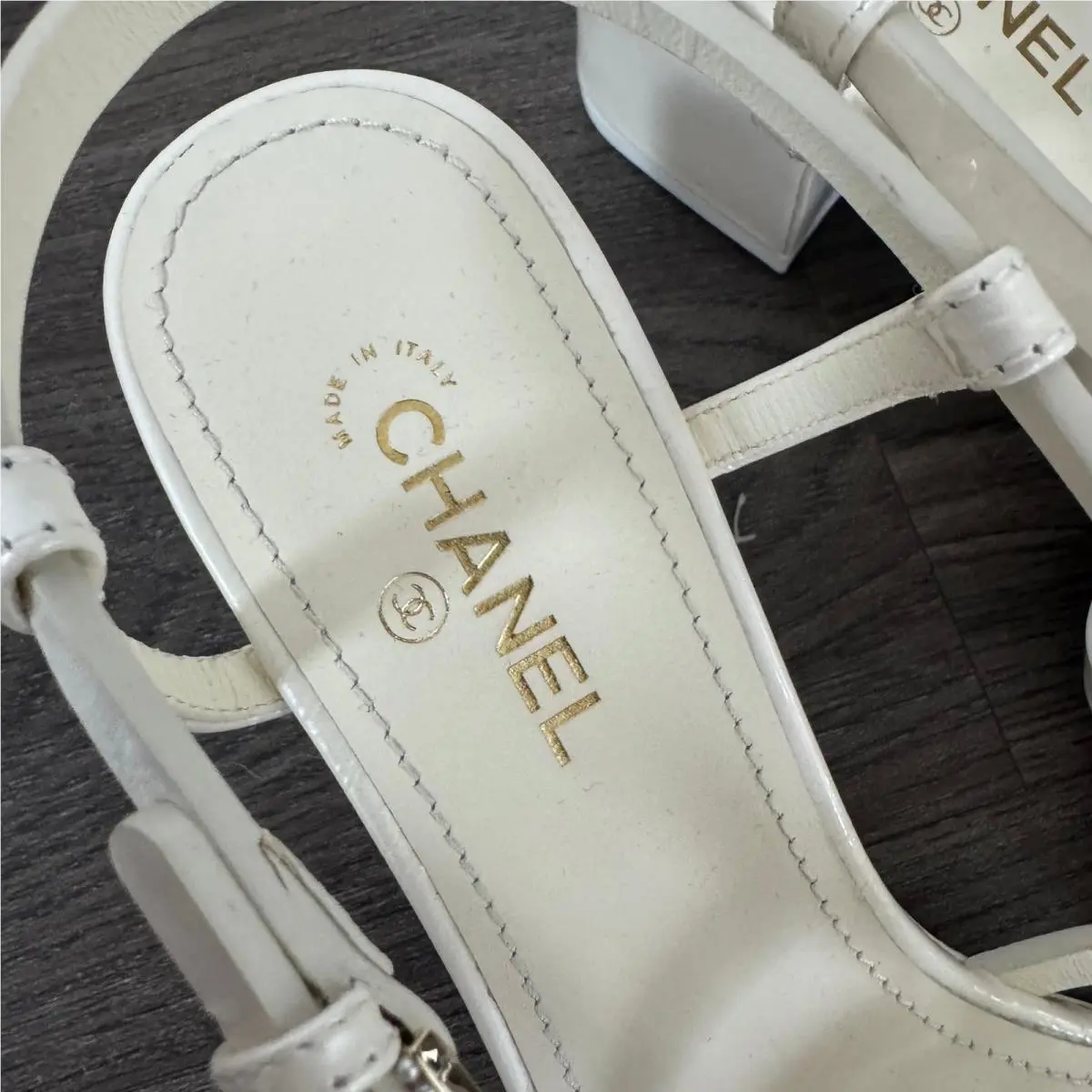 Chanel shoes - White 3