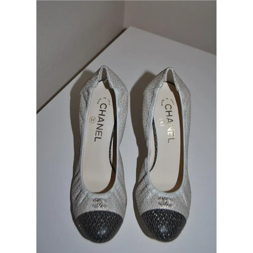 Chanel shoes - Beige, :: Black 3