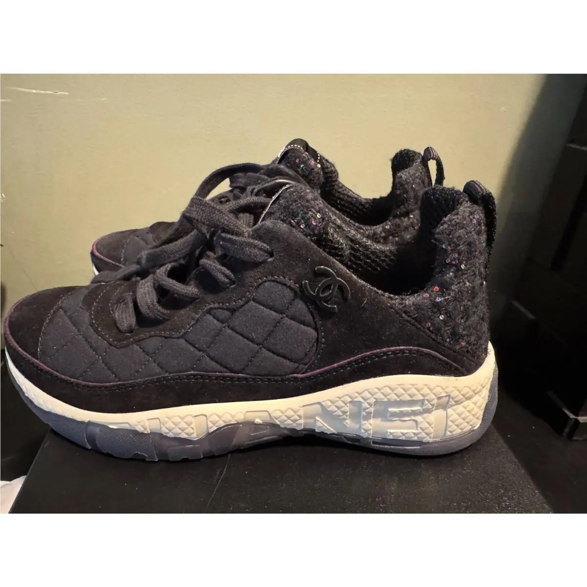 Chanel shoes - CHANEL Low Top - Low Top - Black 4