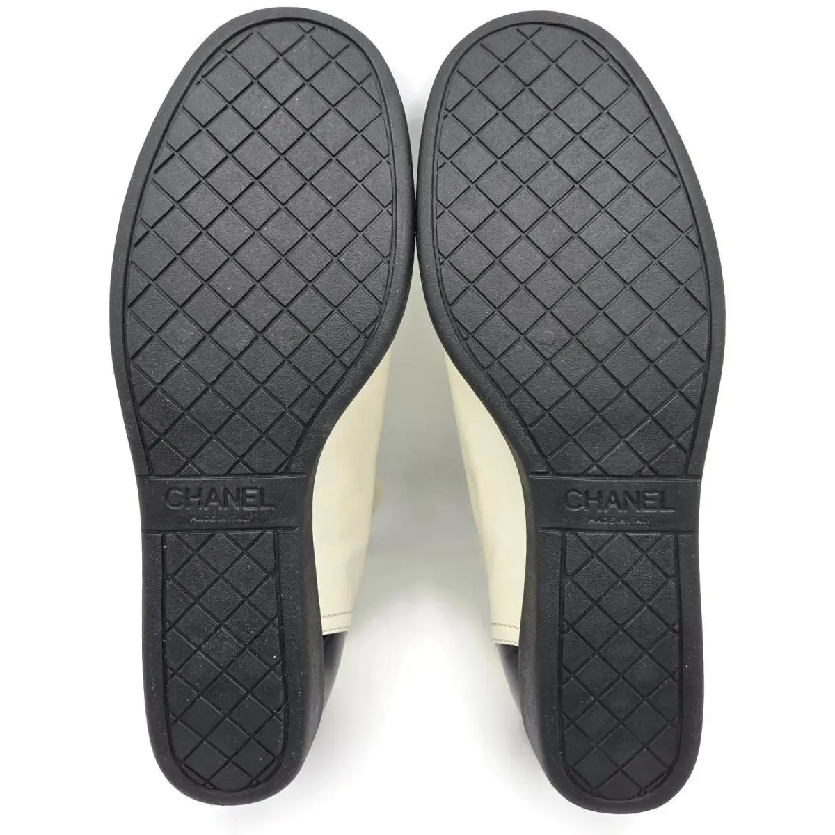 Chanel shoes - Chanel 14B - G25313Y01552 - White (UPC: 3572619424142) 14
