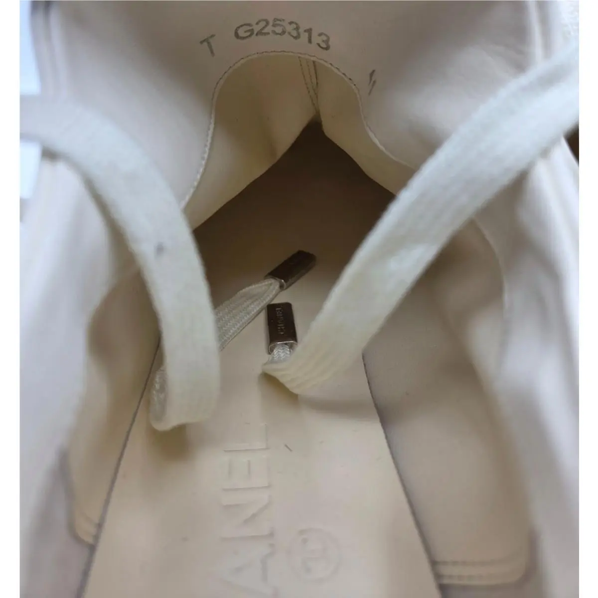 Chanel shoes - Chanel 14B - G25313Y01552 - White (UPC: 3572619424142) 12